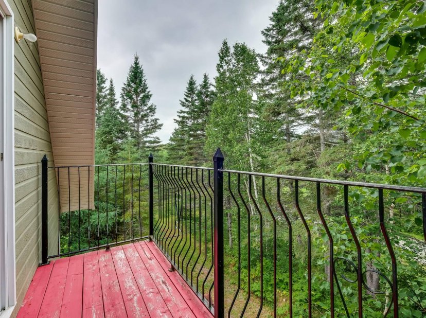 Les Immeubles GLMC Maison à étages 24 Rue des Malards, Témiscouata