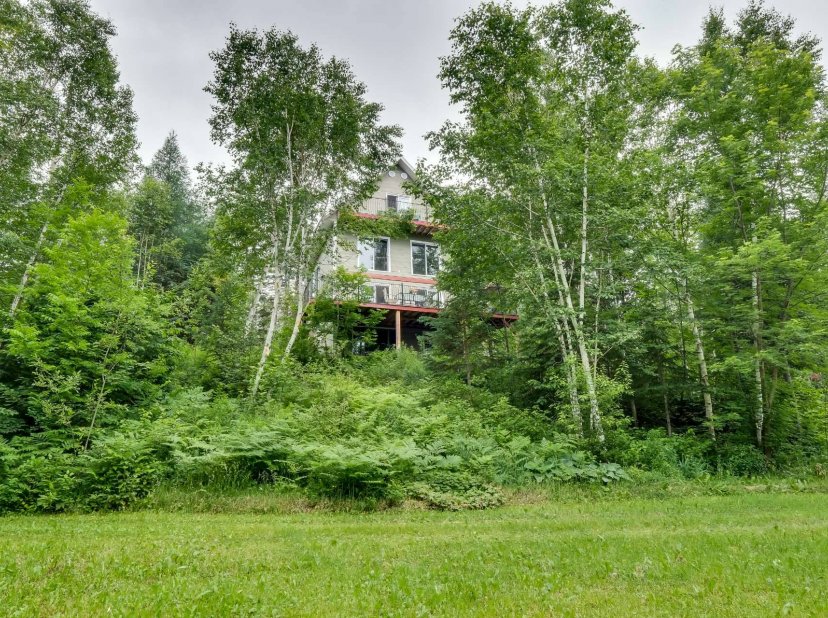 Les Immeubles GLMC Maison à étages 24 Rue des Malards, Témiscouata