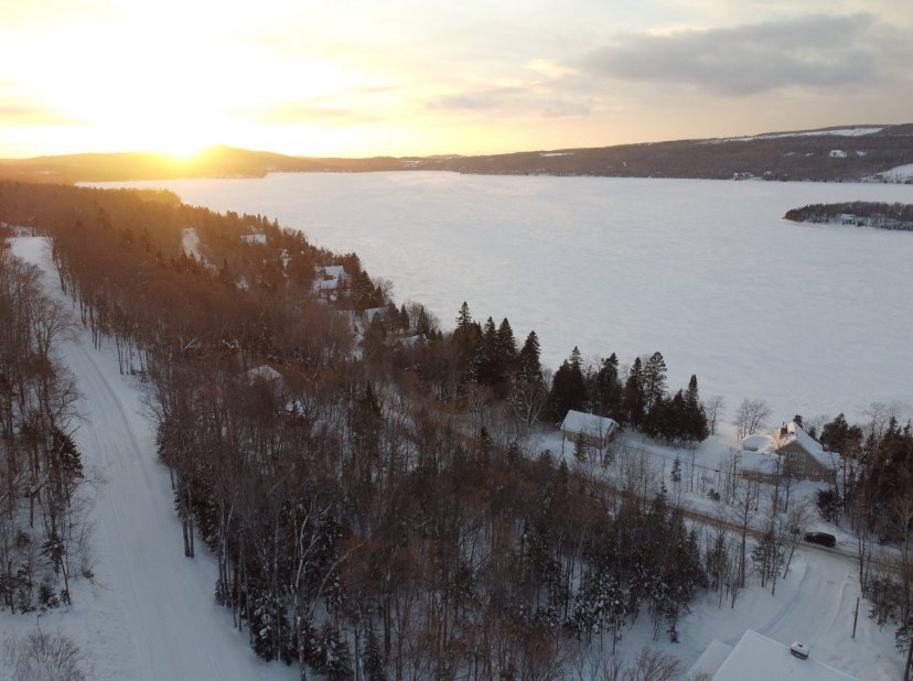 Les Immeubles GLMC Maison à étages 151 Ch. du Lac S., SaintMathieudeRioux