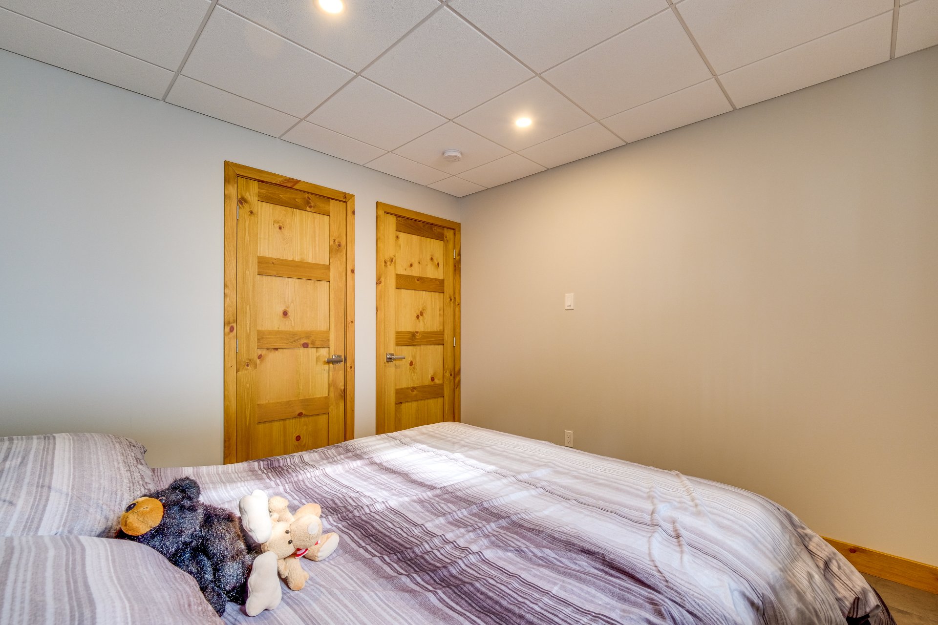 Les Immeubles GLMC Maison à étages 151 Ch. du Lac S., SaintMathieudeRioux